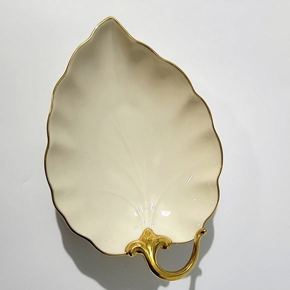 Lenox Hand Decorated 24K Gold Trim Leaf Dish - Picture 2 of 10